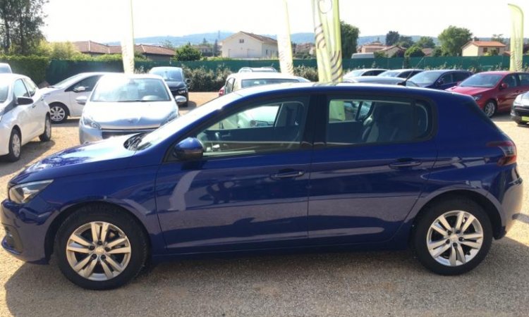 Voiture bleue d'occasion Messimy